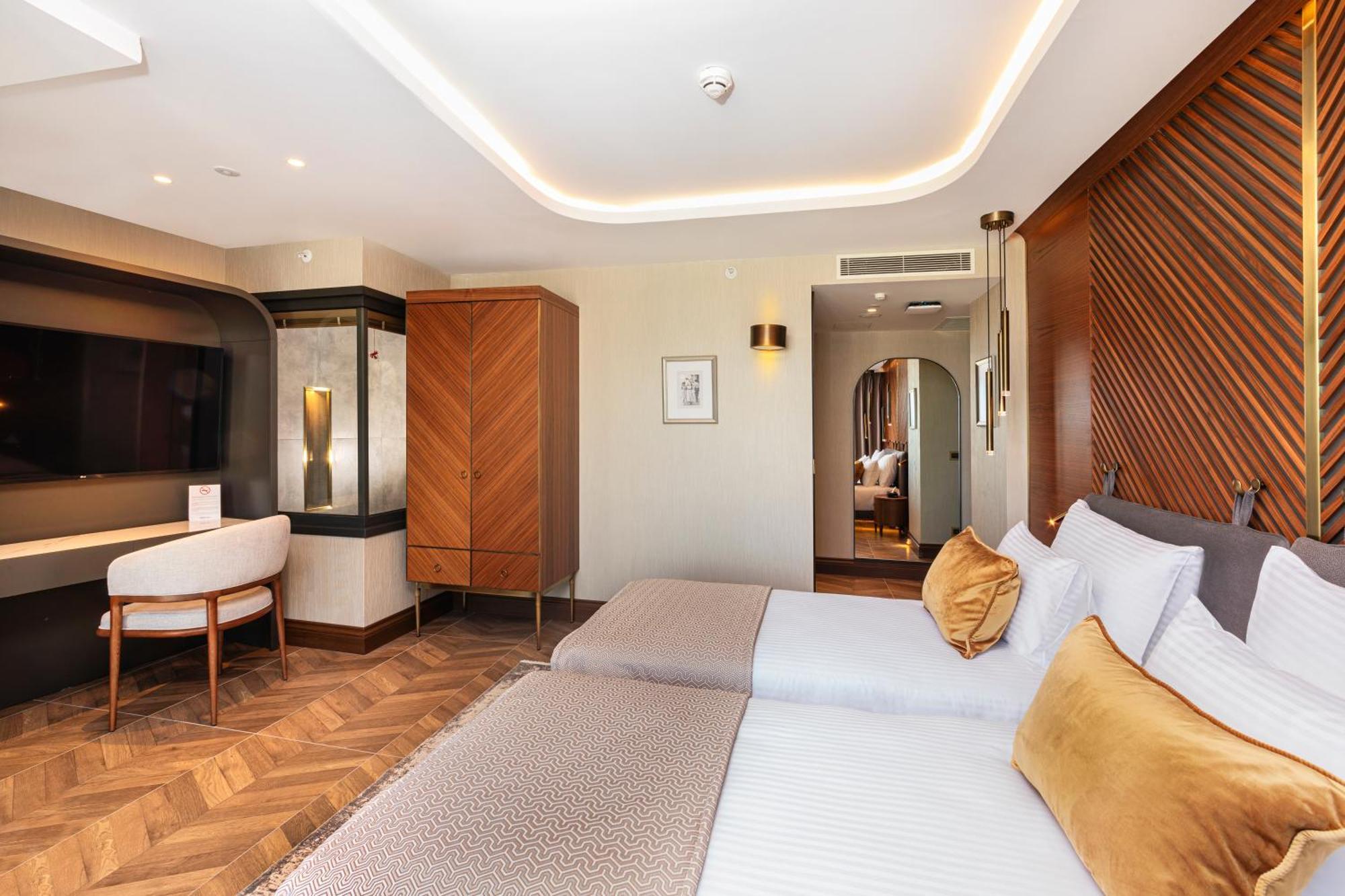 فندق وسبا ليفني - فئة خاصة اسطنبول المظهر الخارجي الصورة A suite at the hotel